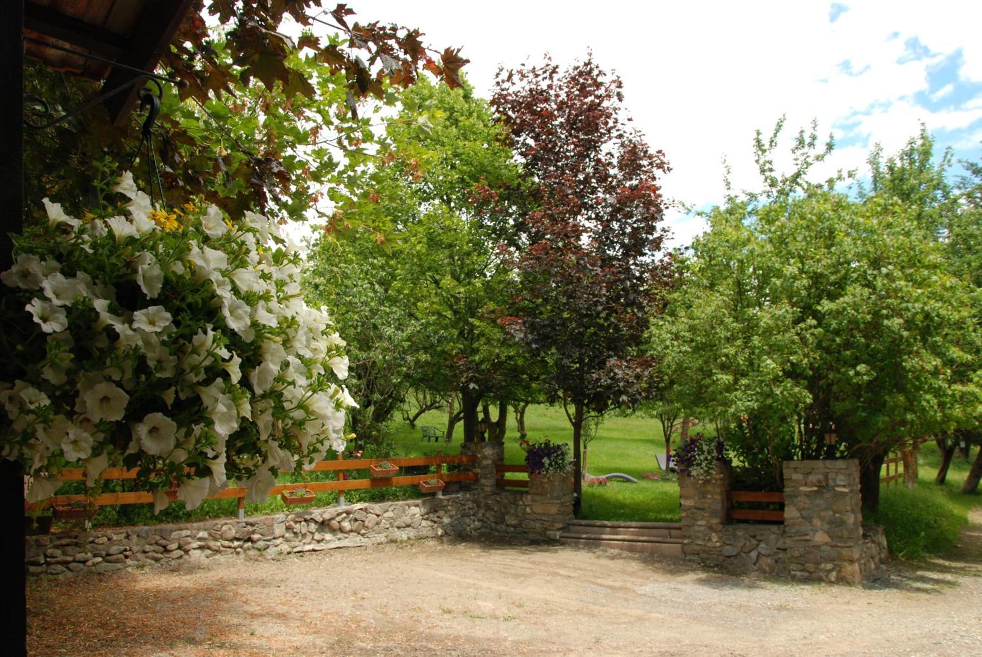 Hotel & Restaurant Le Chalvet Embrun Zewnętrze zdjęcie